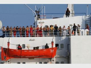 ������ � 