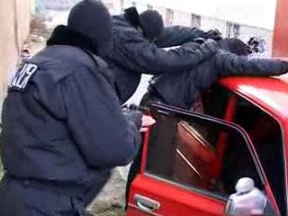 � ����������� �������� ����������-������, ������� �������� � �������� 15 000 ��� � ������� ���������