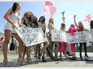 Femen �������� � ������ ����� ������ �����������