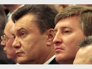 WikiLeaks: Янукович угрожает послу, а Ахметова называют “крестным отцом”