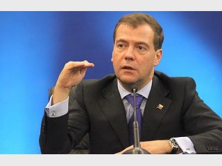 Медведев призвал разведку РФ извлечь пользу от Wikileaks 