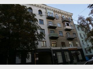 ������ ����� ���� �������� �� $ 1 000 � ����� 