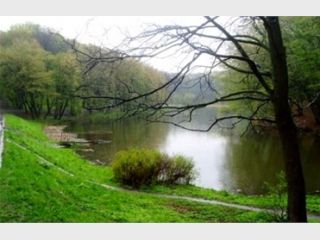 � ����� ���������� 100 �� �������� 