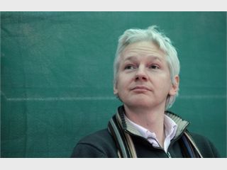 Ассанж намерен снять фильм о Wikileaks