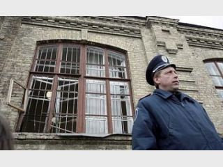 �������: 900 ���. ������������ � ��� ������, &mdash; Tageszeitung