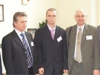 ����� �������� �������